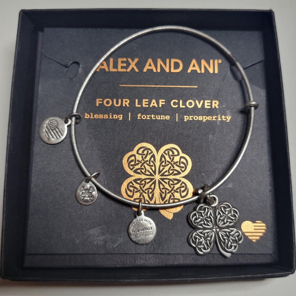 Alex and Ani Good Luck Bracelet Silver Charm Four Leaf Clover ☘️ Prosperity